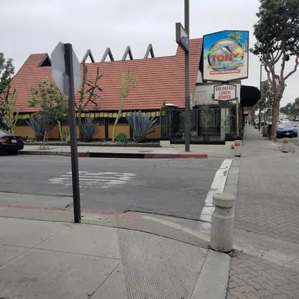 Tony's Restaurant & Mariscos, business photo 3